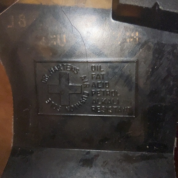 Cherry red Dr. Martens - Picture 9 of 10